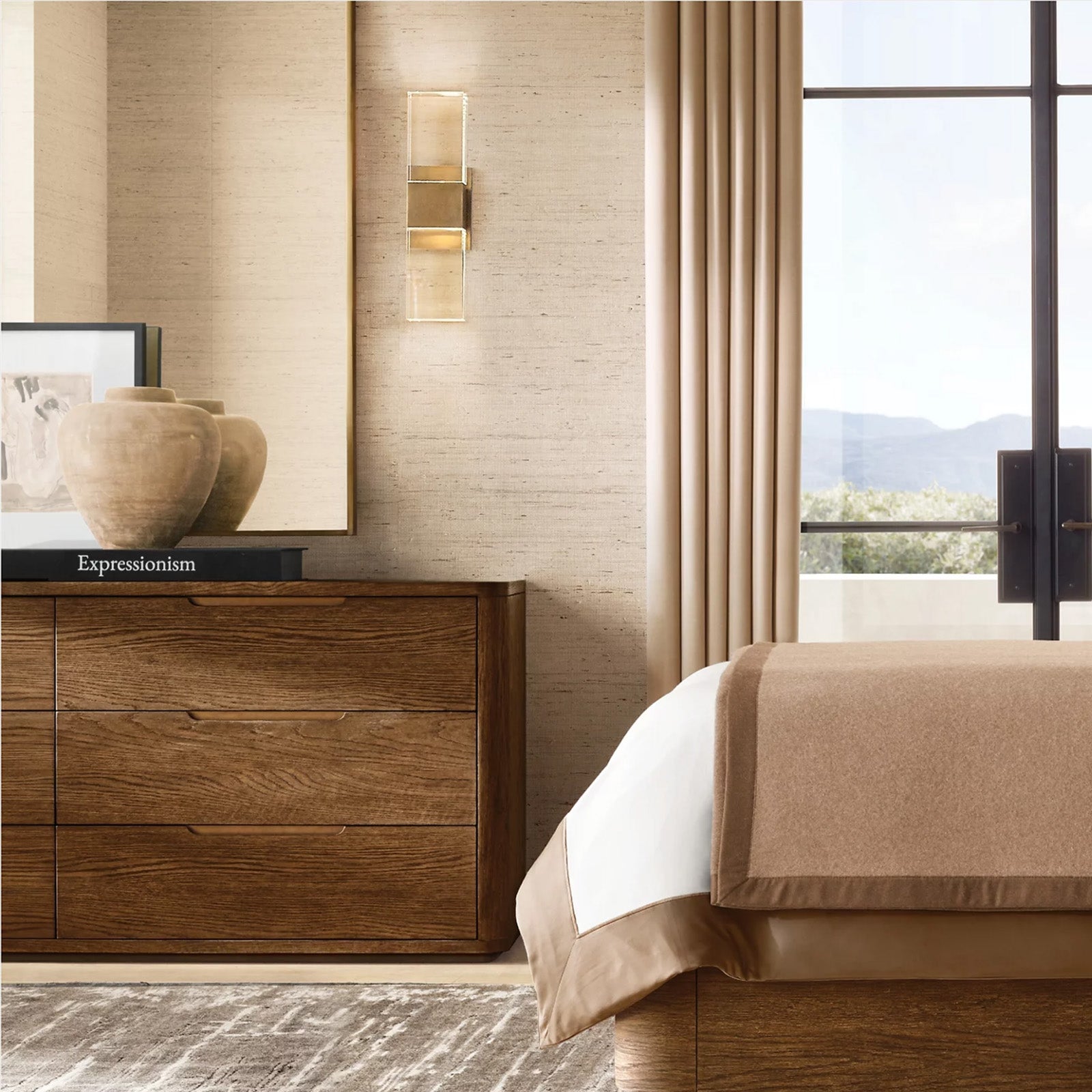 Serra Linear Sconce - Camilalamps - CAARHWS - 256147