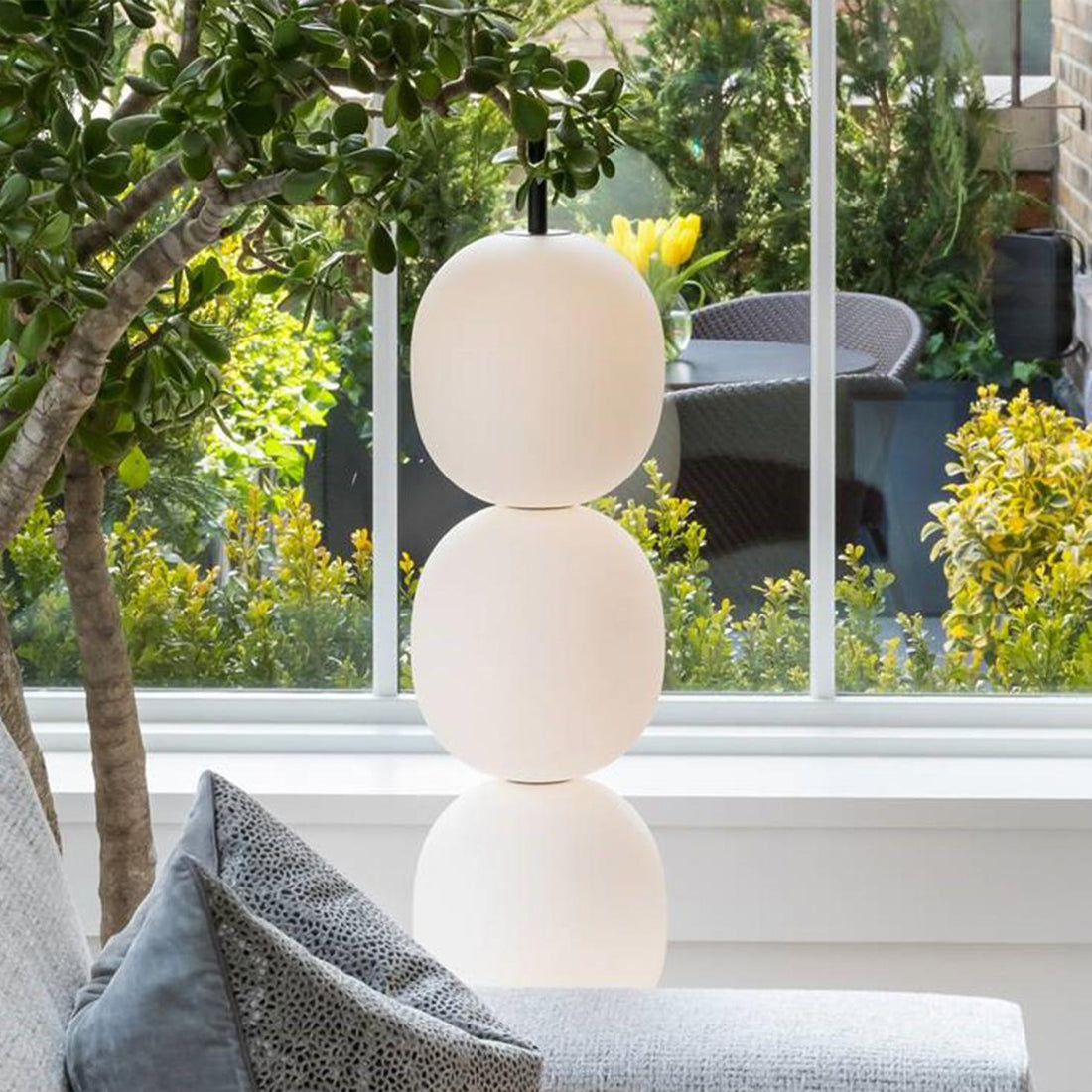 Beaded Floor Lamp and Marble Base - Camilalamps - Beade - 1304 - 1