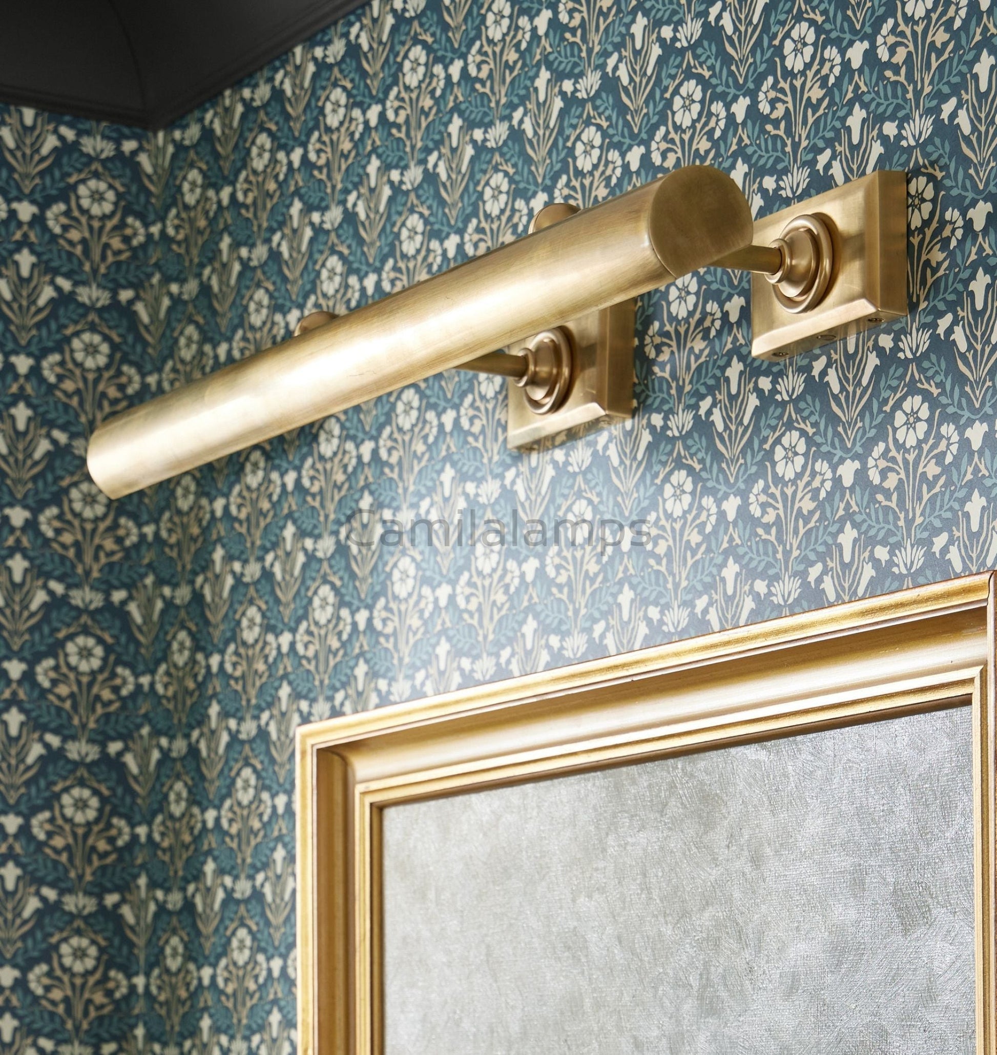 Soliy Makeup Picture Light - Camilalamps - CA - SLPL - 01