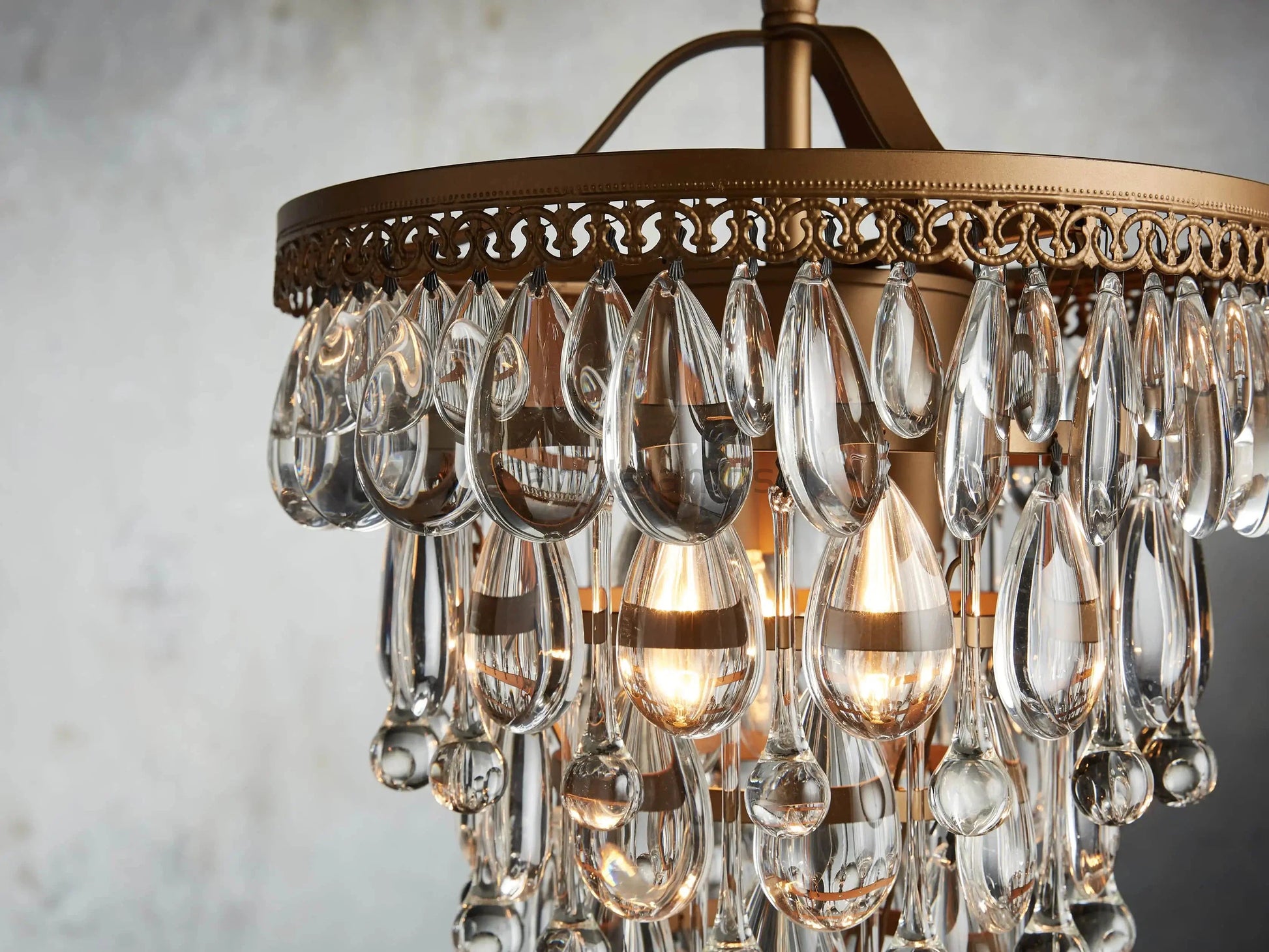 Anabella Round Chandelier 17''23''H - Camilalamps - Ca-12036H0337
