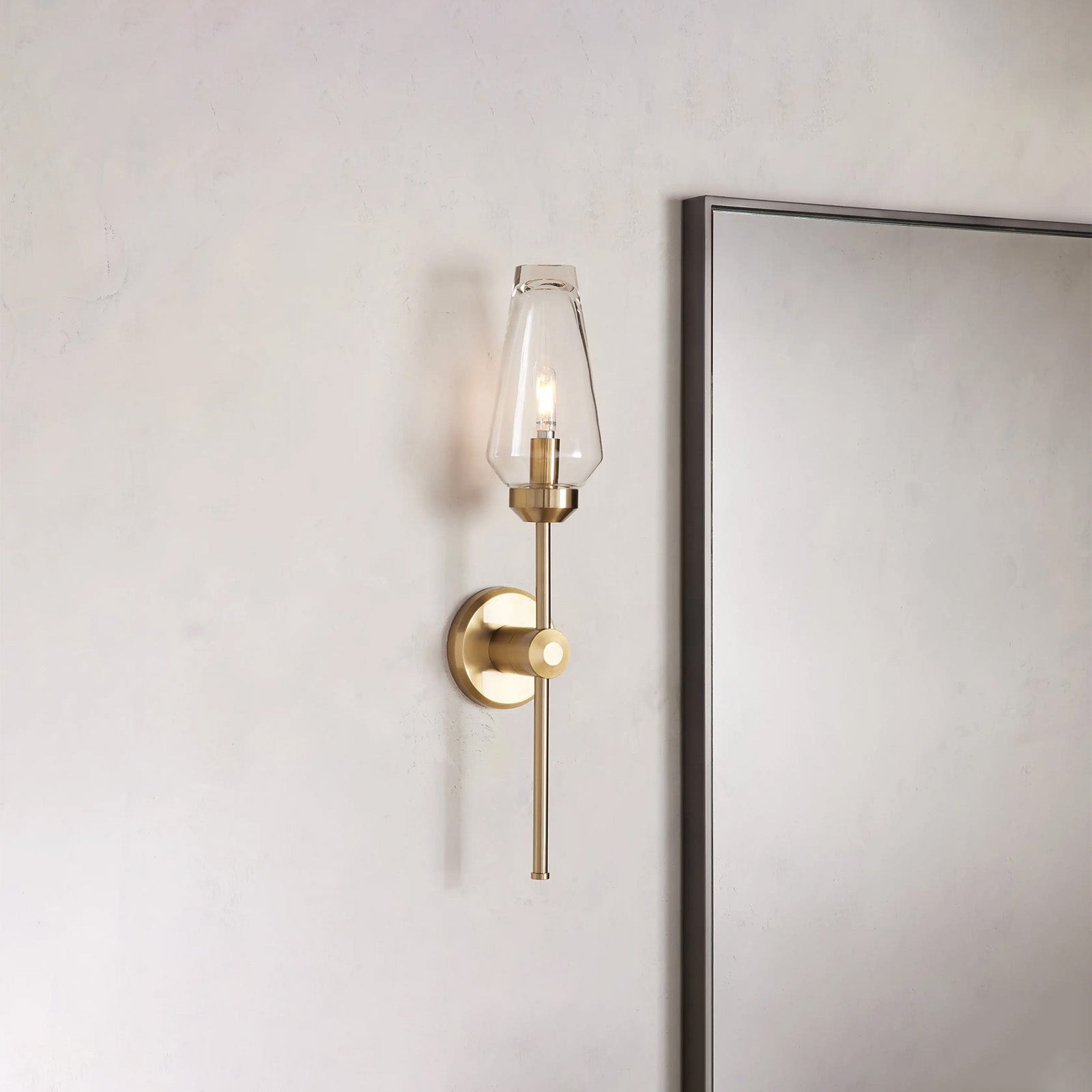 Arrow Wall Sconce - Camilalamps - CAARHWS - 256614