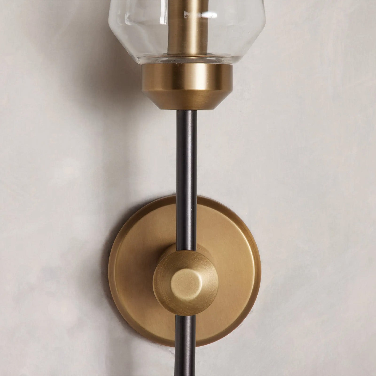 Arrow Wall Sconce - Camilalamps - CAARHWS - 256614