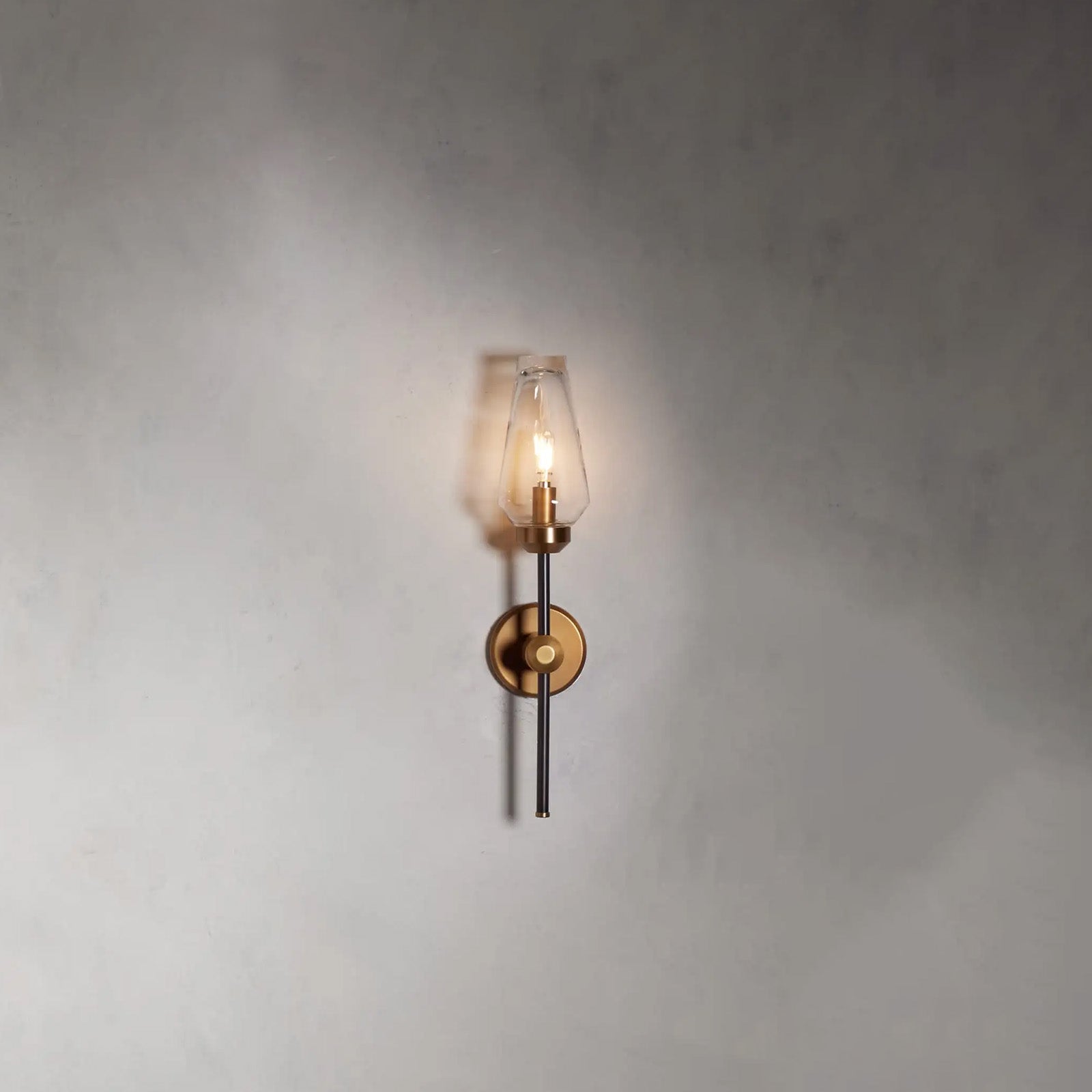 Arrow Wall Sconce - Camilalamps - CAARHWS - 256614