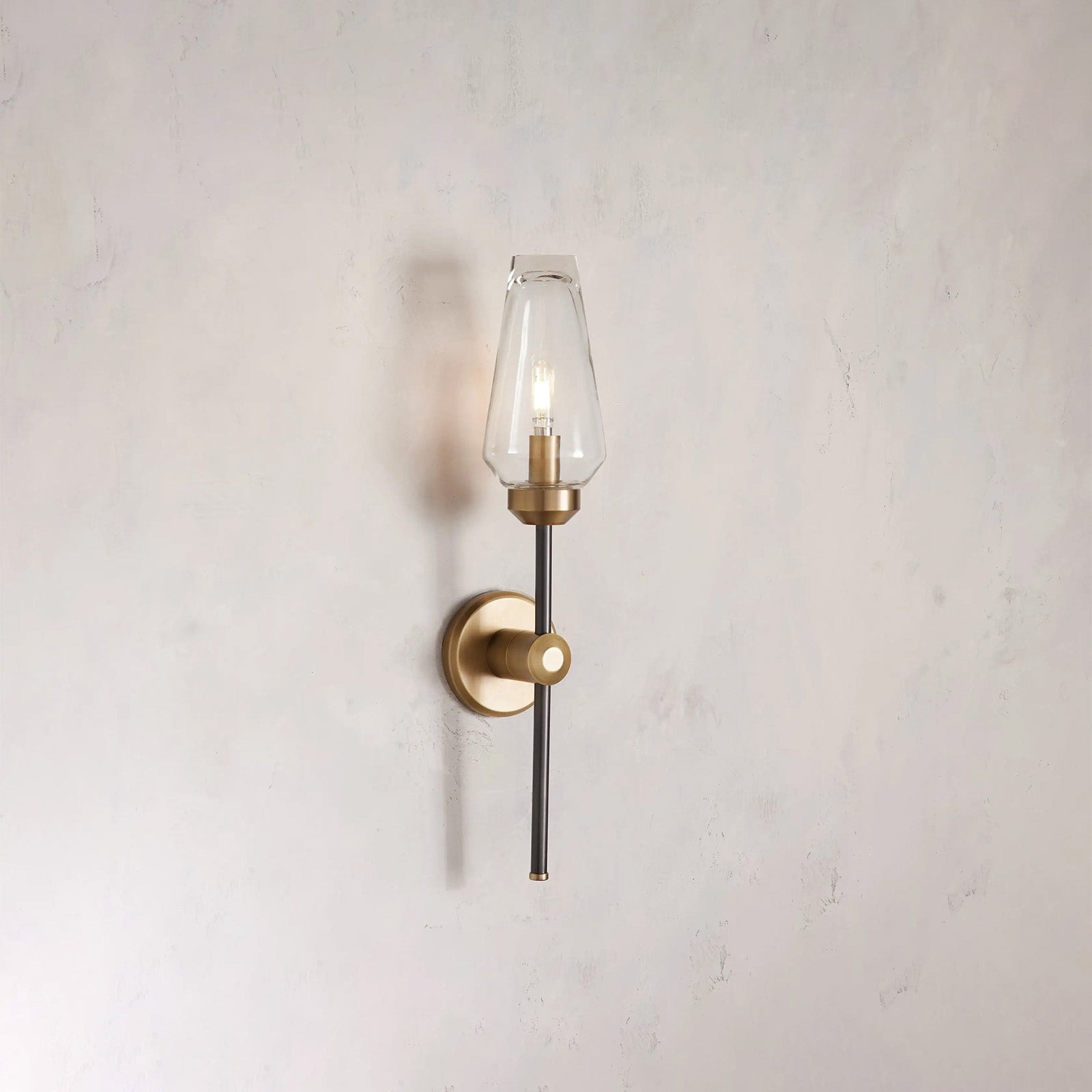 Arrow Wall Sconce - Camilalamps - CAARHWS - 256615