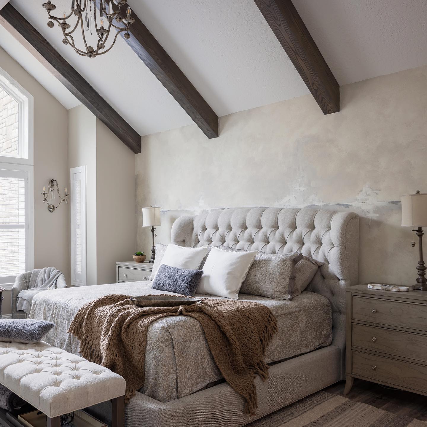 Gothic Bonita 2 - Light Wall Sconce - Camilalamps - CAARHWS - 256701