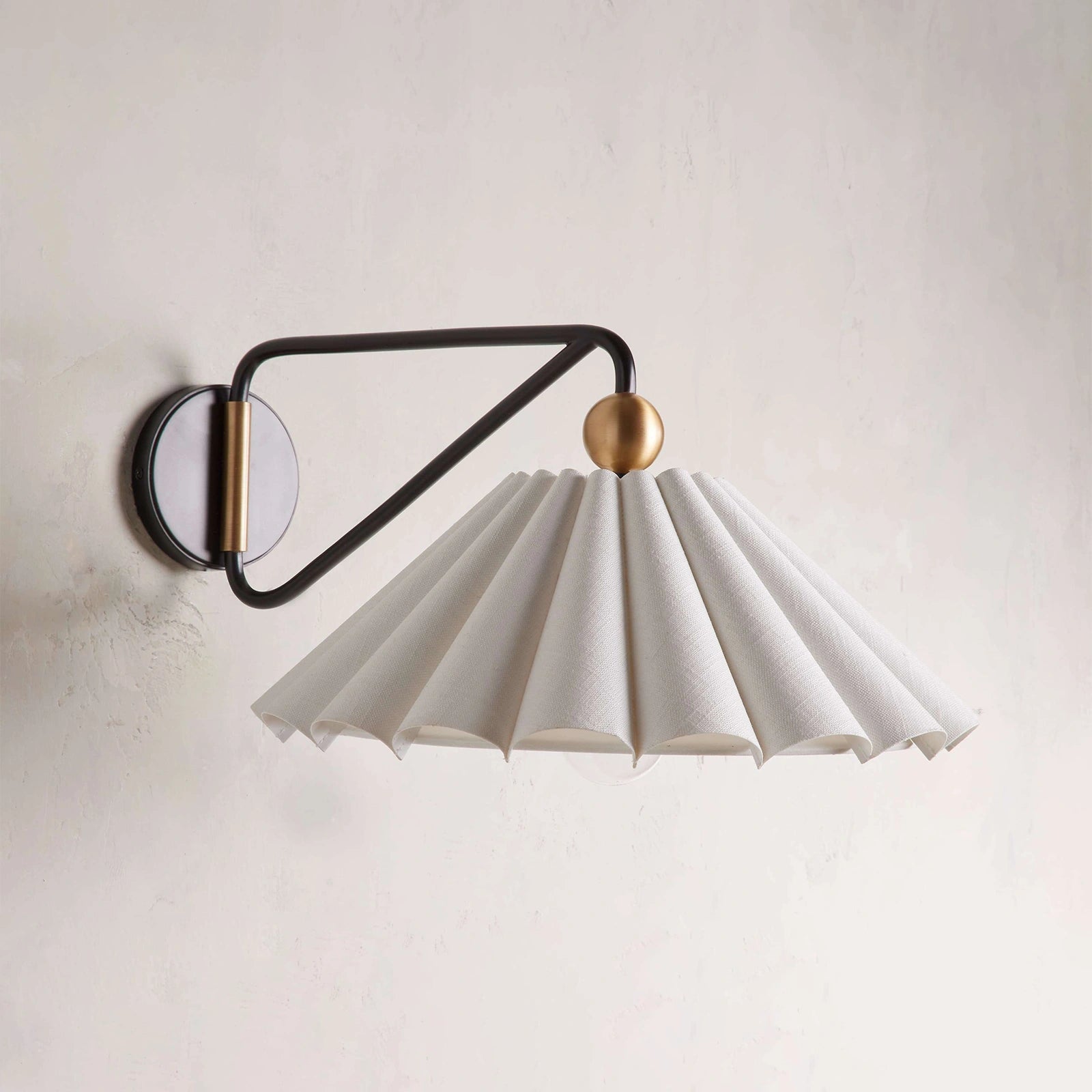 Haylon Wall Sconce - Camilalamps - CAARHWS - 256613