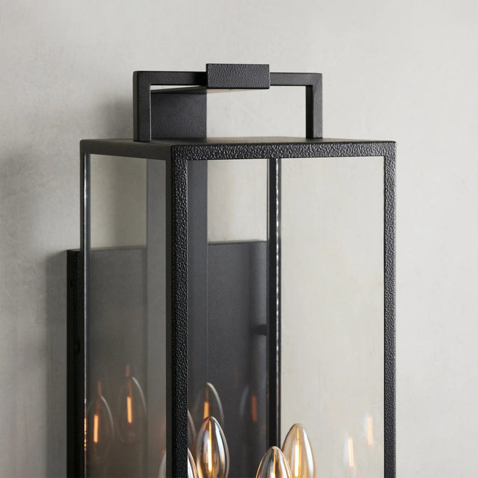 Hendricks Outdoor Wall Sconce - Camilalamps - CAARHWS - 256623