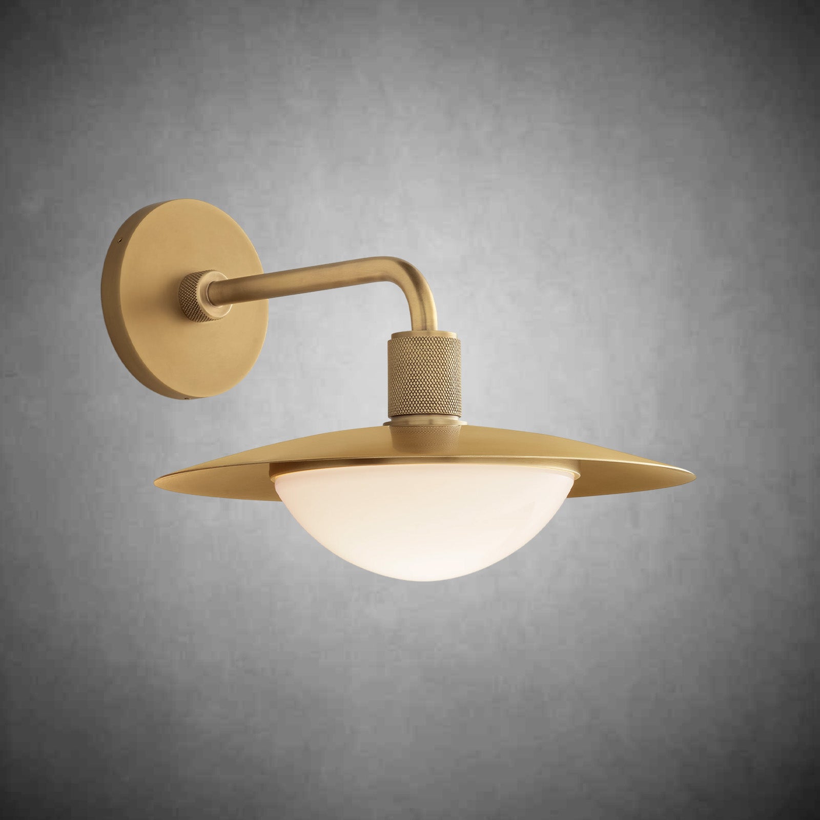 Kennon Round Wall Sconce - Camilalamps - CAARHWS - 256914