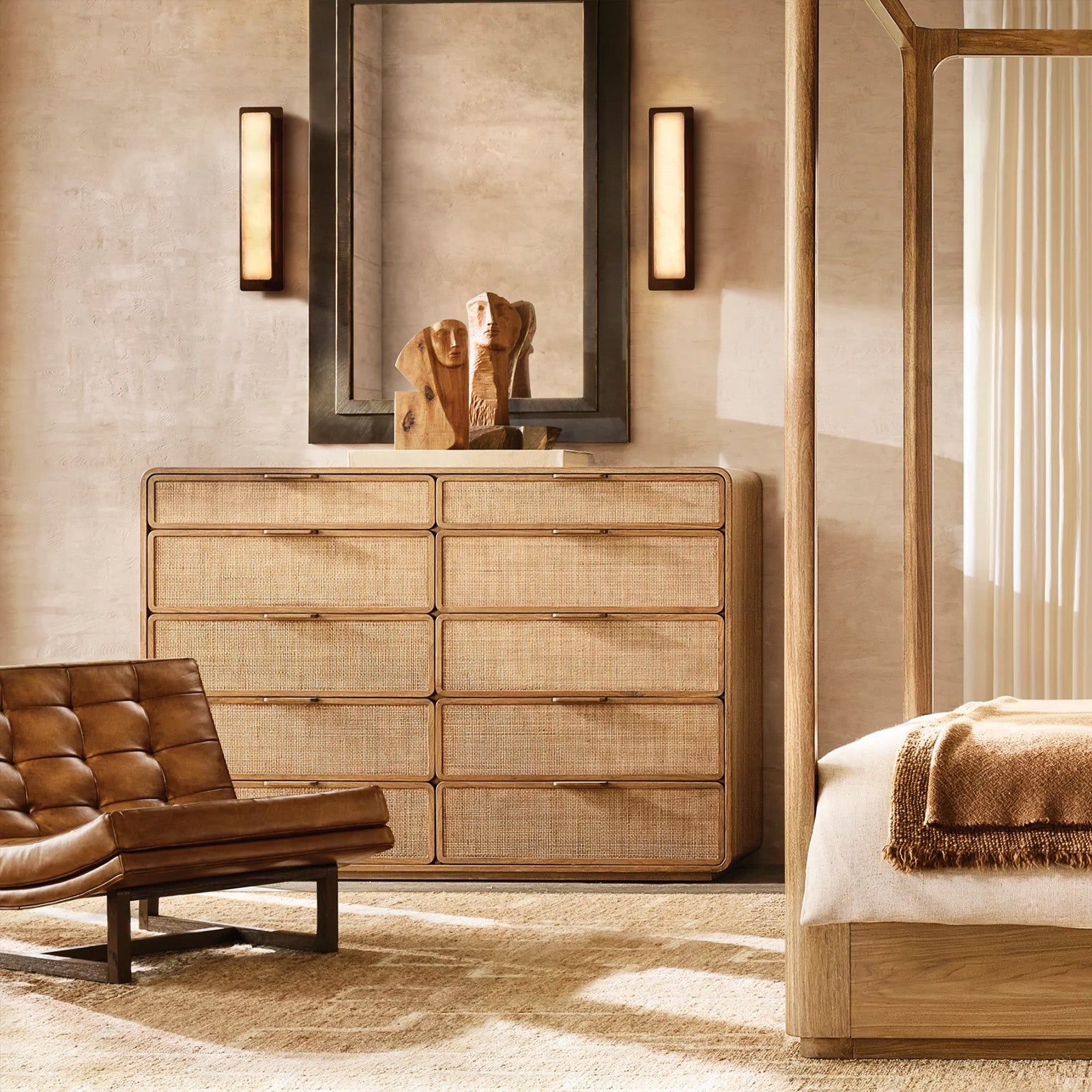 Mantreux Sconce - Camilalamps - CAARHWS - 2561028