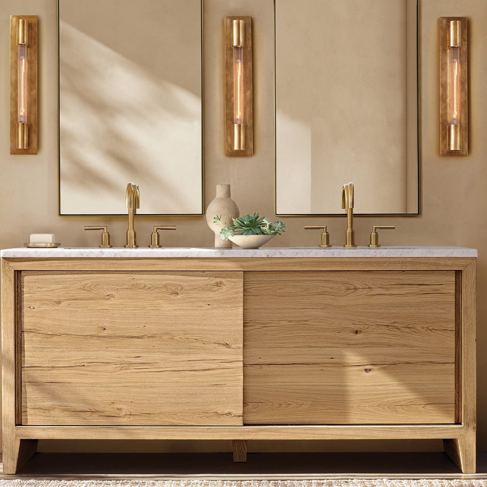 Massenet Metal Wall Sconce - Camilalamps - CAARHWS - 2561317