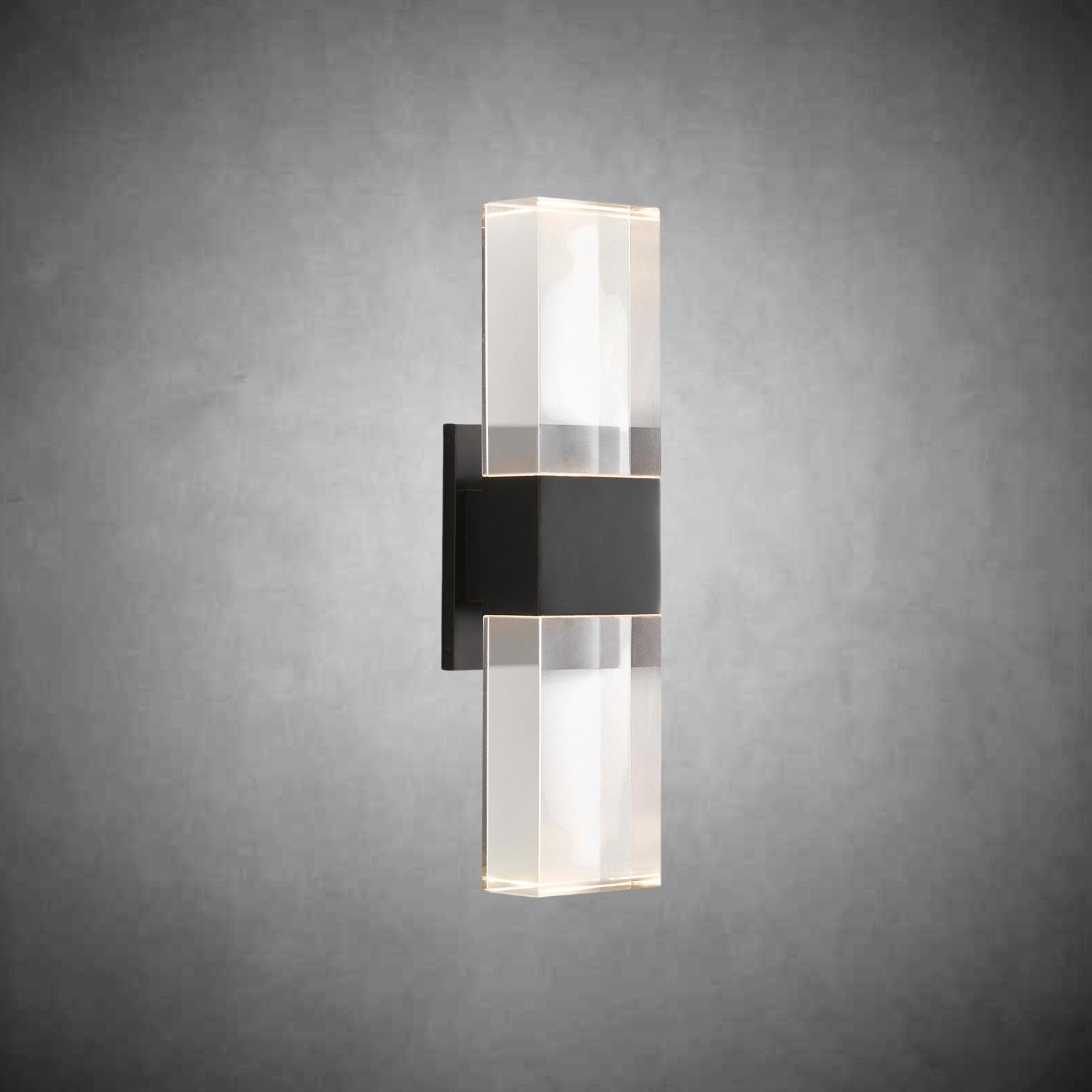 Serra Linear Sconce - Camilalamps - CAARHWS - 256148