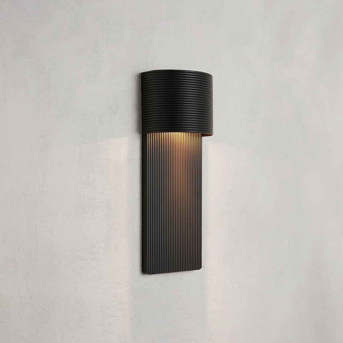 Tempe Outdoor Wall Sconce - Camilalamps - CAARHWS - 256618