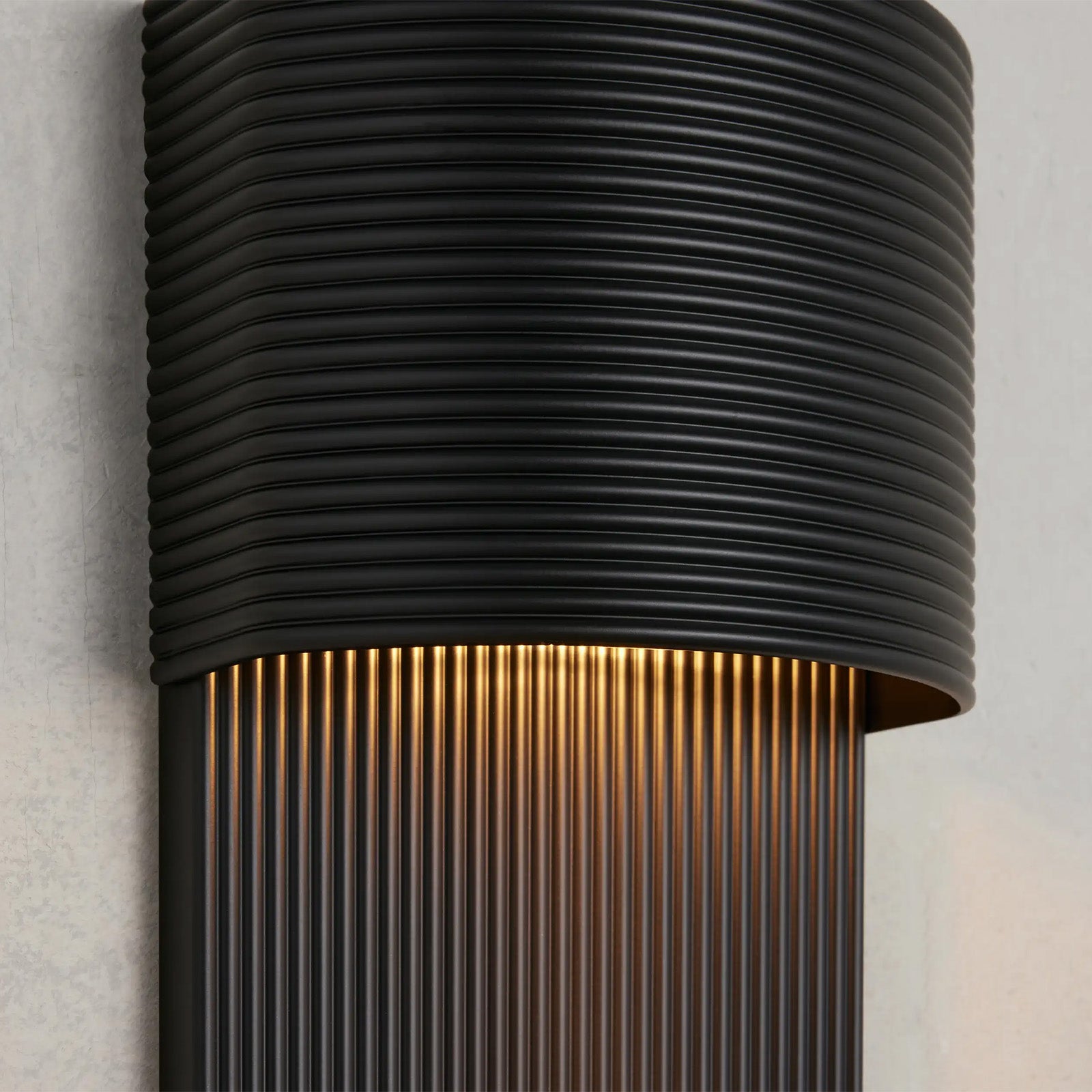 Tempe Outdoor Wall Sconce - Camilalamps - CAARHWS - 256618