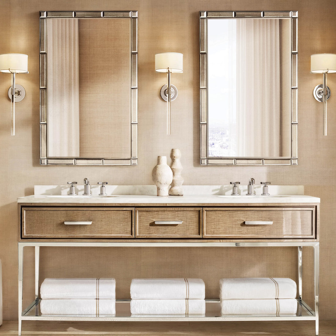 Trueman Grand Sconce - Camilalamps - CAARHWS - 2561227