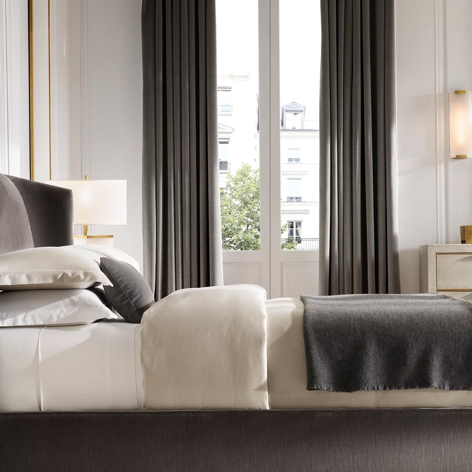 Visual Hand - Carved Alabaster Sconce - Camilalamps - CAARHWS - 2561203